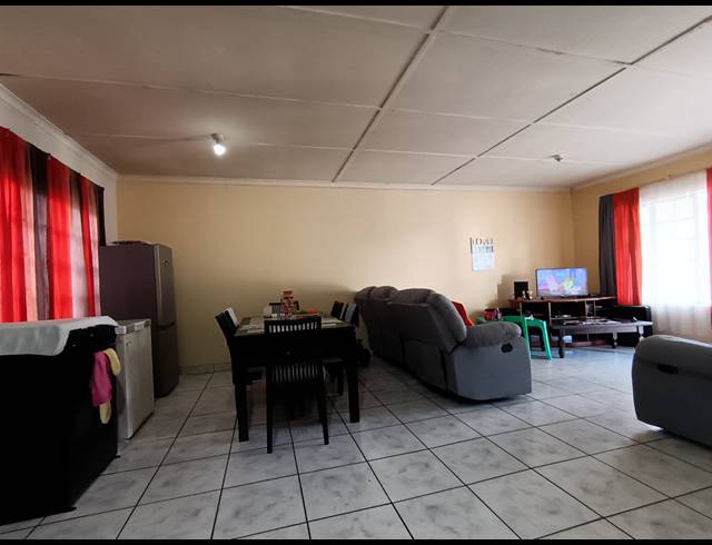 3 BEDROOM SIMPLEX FOR SALE IN GREENWOOD PARK